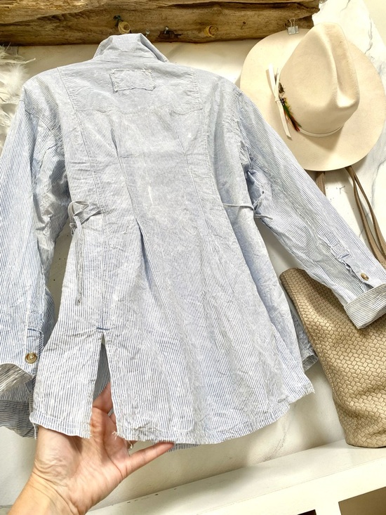 Free People Marten Oxford Stripe tie dye rustic vibe blouse w Tie-Back - Picture 13 of 14